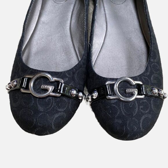 Guess Brand Slip On Casual Shoes US size 8M Flats with Silver Logo Buckle Detail - Picture 3 of 11